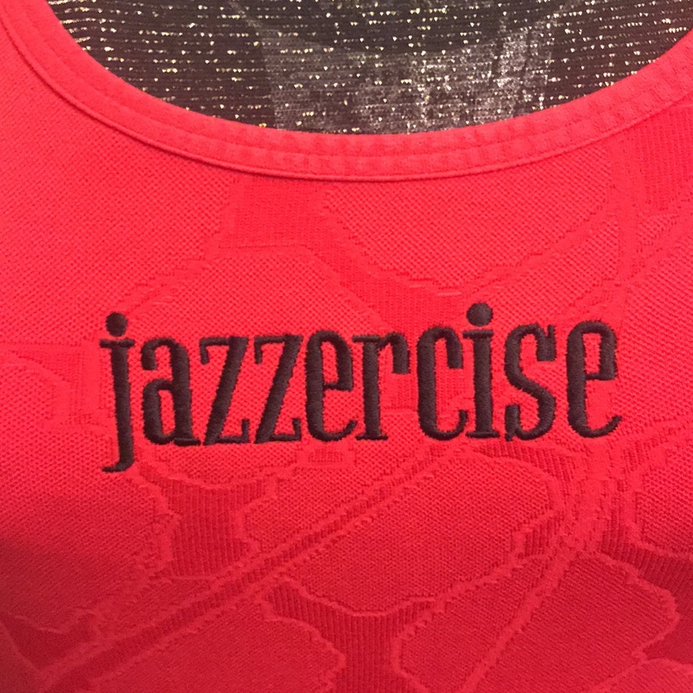 Jazzercise Athletic Top With Built-In Shelf Bra - image 4